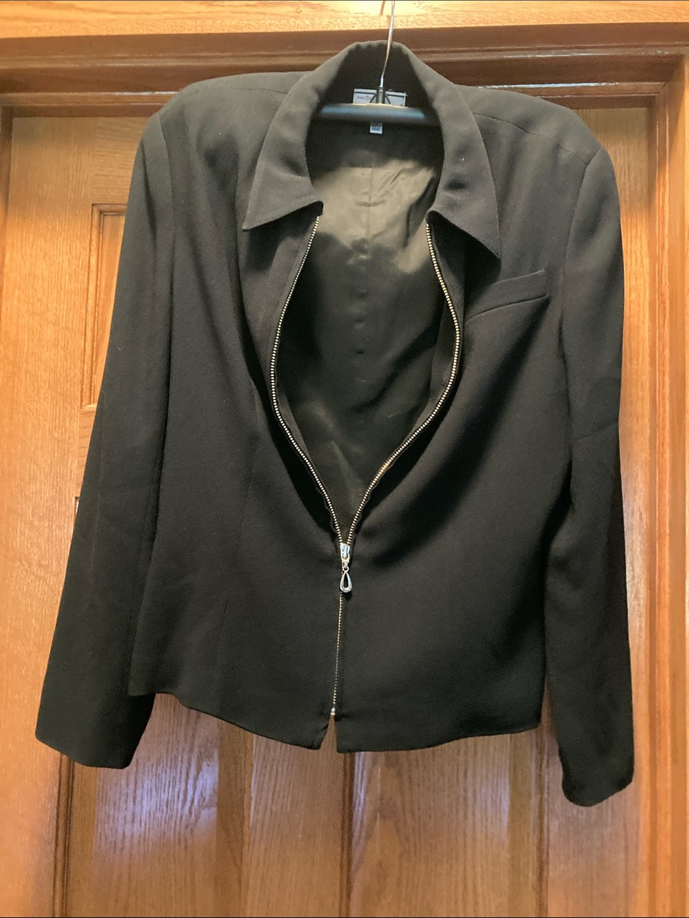 Kenar Black Zip-Front Blazer Jacket